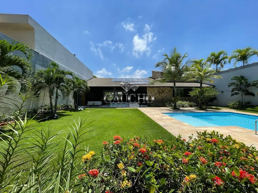 Casa com 5 quartos à venda, 500m2 em Barra da Tijuca, Rio De Janeiro - RJ - imagem 2 Foto 2 de Casa com 5 quartos à venda, 500m2 em Barra da Tijuca, Rio De Janeiro - RJ