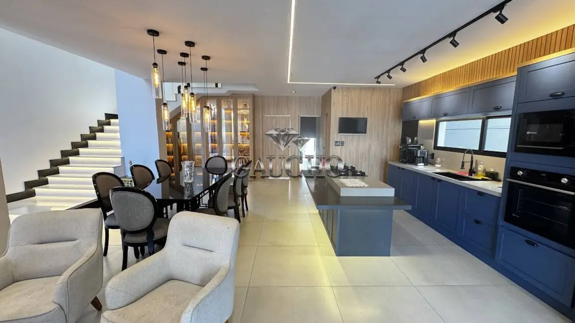 Casa com 5 quartos à venda, 500m2 em Recreio dos Bandeirantes, Rio De Janeiro - RJ - imagem 5 Foto 5 de Casa com 5 quartos à venda, 500m2 em Recreio dos Bandeirantes, Rio De Janeiro - RJ