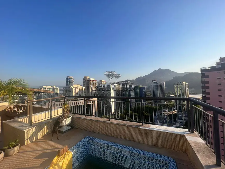 Cobertura com 3 quartos à venda, 210m2 em Barra da Tijuca, Rio De Janeiro - RJ - imagem 3 Foto 3 de Cobertura com 3 quartos à venda, 210m2 em Barra da Tijuca, Rio De Janeiro - RJ