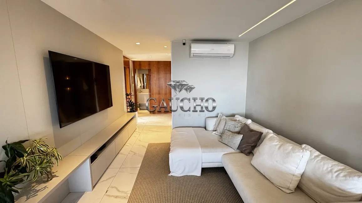 Foto 3 de Apartamento com 3 quartos para alugar, 140m2 em Barra da Tijuca, Rio De Janeiro - RJ