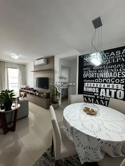 Foto 1 de Apartamento com 2 quartos à venda e para alugar, 79m2 em Rio De Janeiro - RJ