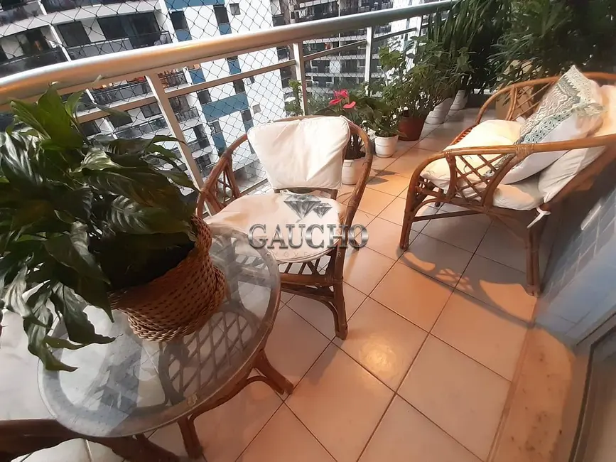 Foto 2 de Apartamento com 2 quartos à venda, 79m2 em Barra da Tijuca, Rio De Janeiro - RJ