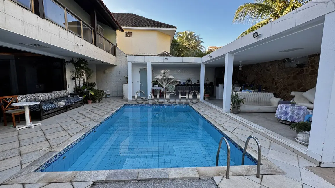 Foto 1 de Casa com 6 quartos à venda, 750m2 em Barra da Tijuca, Rio De Janeiro - RJ