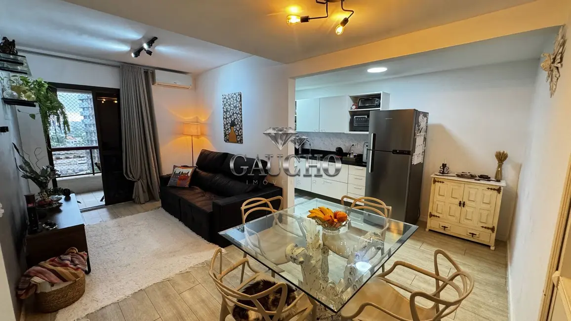 Foto 2 de Apartamento com 2 quartos à venda, 65m2 em Barra da Tijuca, Rio De Janeiro - RJ