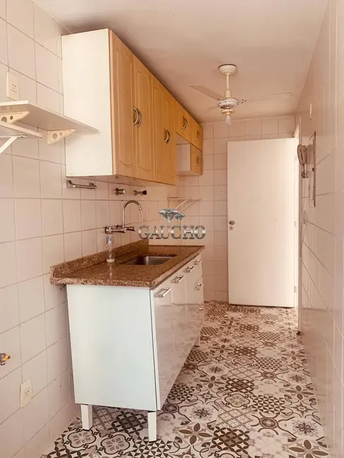Apartamento com 2 quartos para alugar, 68m2 em Rio De Janeiro - RJ - imagem 9 Foto 9 de Apartamento com 2 quartos para alugar, 68m2 em Rio De Janeiro - RJ
