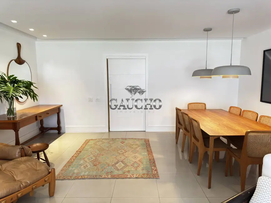 Foto 3 de Apartamento com 4 quartos à venda, 214m2 em Barra da Tijuca, Rio De Janeiro - RJ