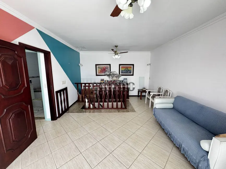 Foto 8 de Cobertura com 3 quartos à venda, 200m2 em Rio De Janeiro - RJ