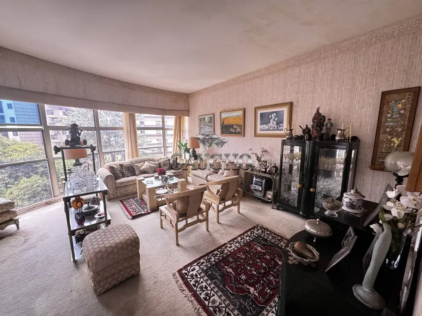 Apartamento com 2 quartos à venda, 92m2 em Copacabana, Rio De Janeiro - RJ - imagem 3 Foto 3 de Apartamento com 2 quartos à venda, 92m2 em Copacabana, Rio De Janeiro - RJ