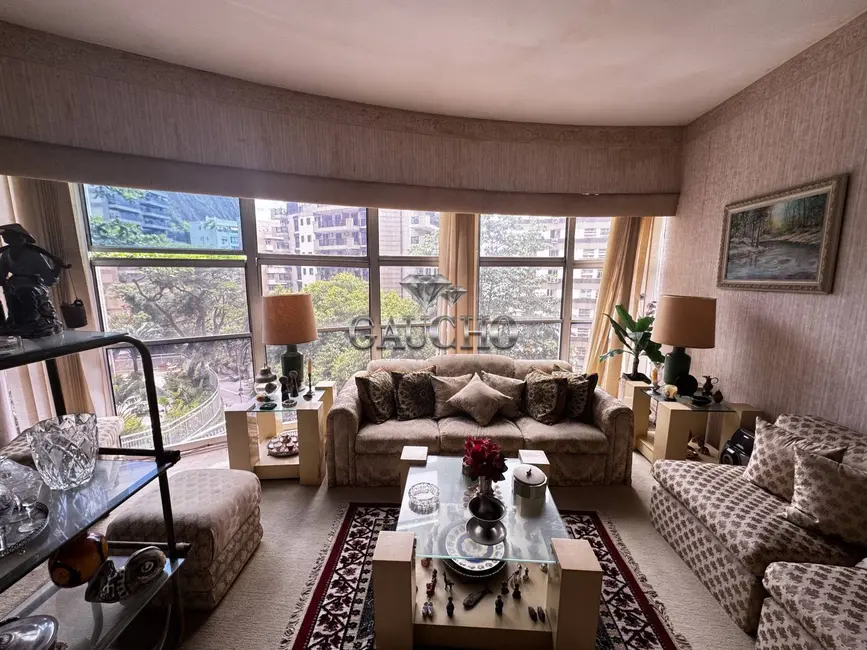 Apartamento com 2 quartos à venda, 92m2 em Copacabana, Rio De Janeiro - RJ - imagem 1 Foto 1 de Apartamento com 2 quartos à venda, 92m2 em Copacabana, Rio De Janeiro - RJ