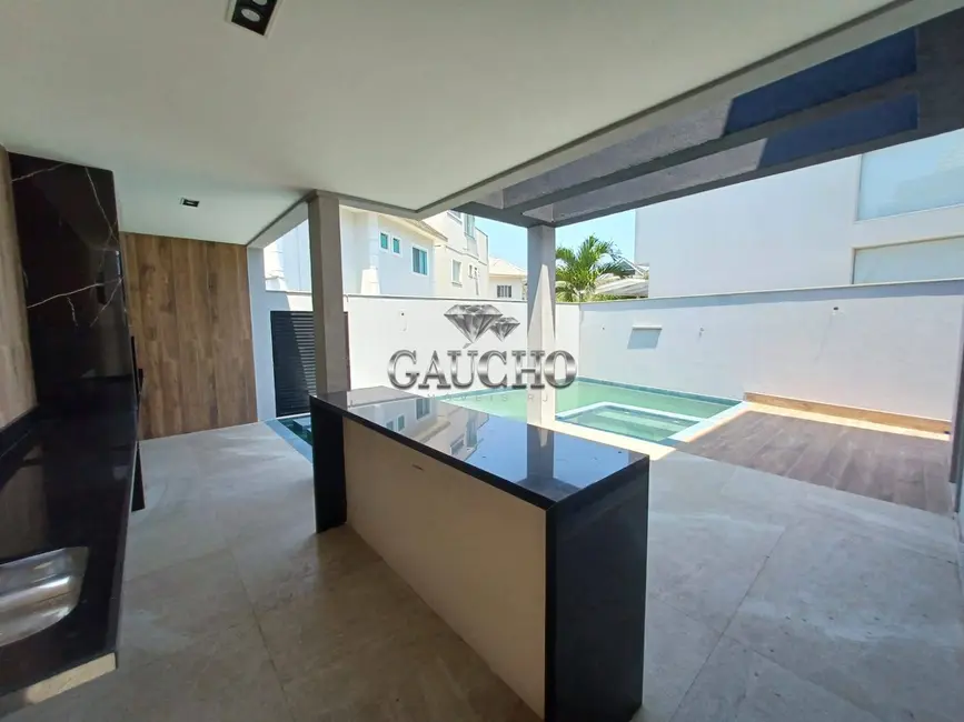 Casa com 4 quartos à venda, 450m2 em Recreio dos Bandeirantes, Rio De Janeiro - RJ - imagem 6 Foto 6 de Casa com 4 quartos à venda, 450m2 em Recreio dos Bandeirantes, Rio De Janeiro - RJ