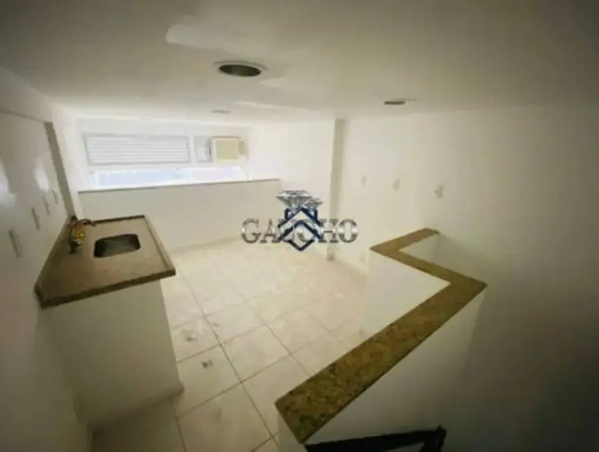 Sala Comercial à venda e para alugar, 18m2 em Recreio dos Bandeirantes, Rio De Janeiro - RJ - imagem 1 Foto 1 de Sala Comercial à venda e para alugar, 18m2 em Recreio dos Bandeirantes, Rio De Janeiro - RJ