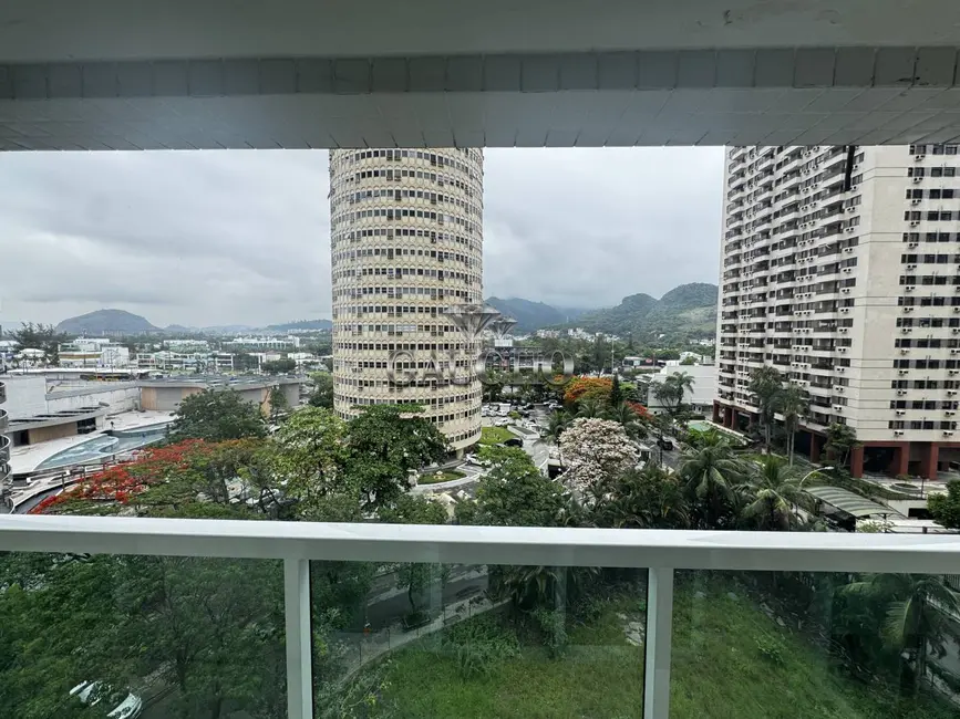 Foto 2 de Apartamento com 2 quartos à venda, 65m2 em Barra da Tijuca, Rio De Janeiro - RJ