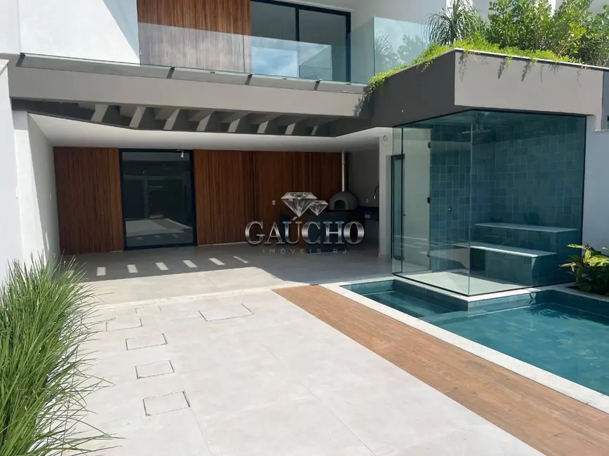 Casa com 4 quartos à venda, 319m2 em Barra da Tijuca, Rio De Janeiro - RJ - imagem 3 Foto 3 de Casa com 4 quartos à venda, 319m2 em Barra da Tijuca, Rio De Janeiro - RJ