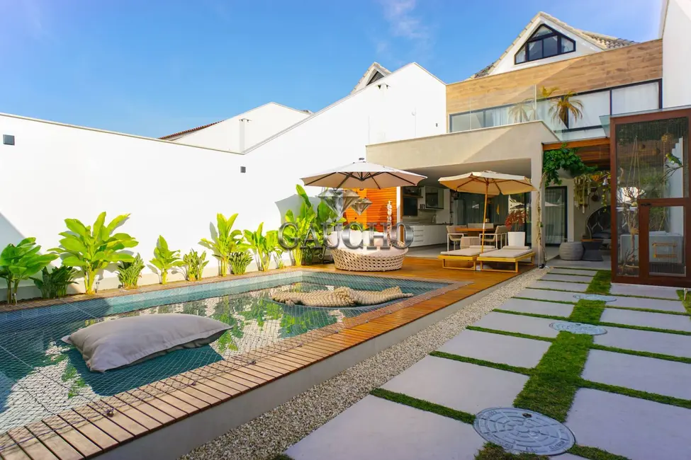 Foto 2 de Casa com 6 quartos à venda, 415m2 em Barra da Tijuca, Rio De Janeiro - RJ