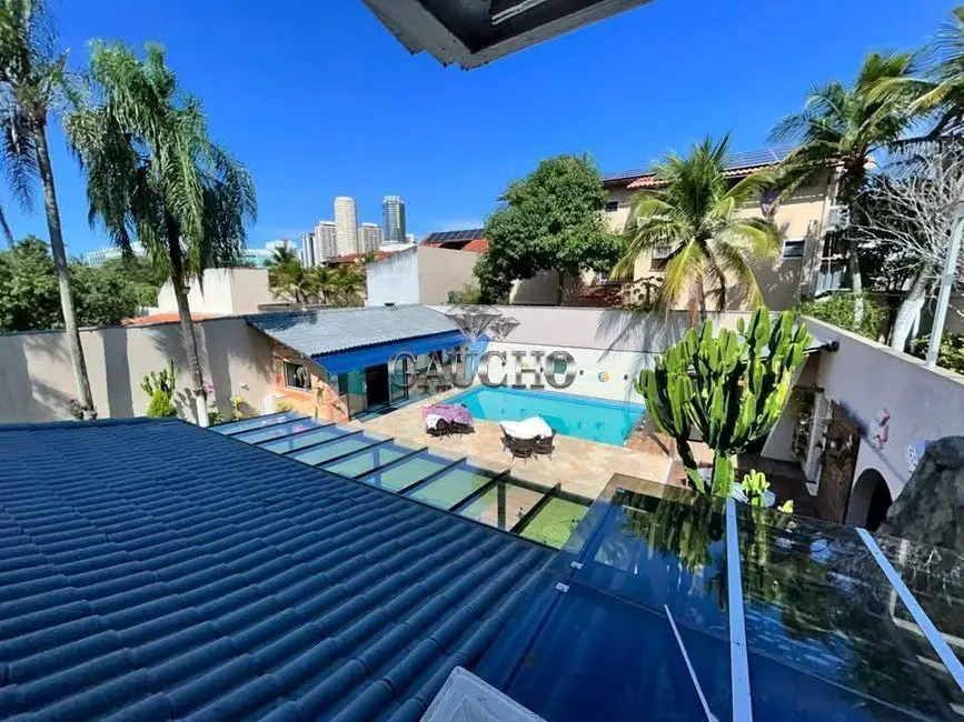Casa com 5 quartos à venda, 720m2 em Barra da Tijuca, Rio De Janeiro - RJ - imagem 3 Foto 3 de Casa com 5 quartos à venda, 720m2 em Barra da Tijuca, Rio De Janeiro - RJ