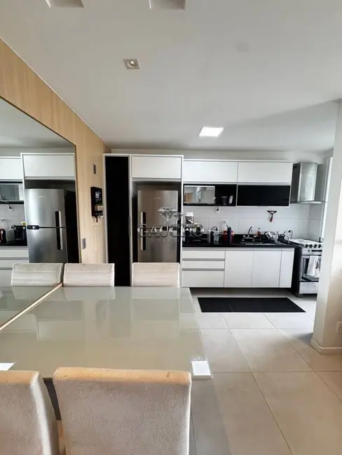 Foto 2 de Apartamento com 2 quartos à venda, 68m2 em Rio De Janeiro - RJ