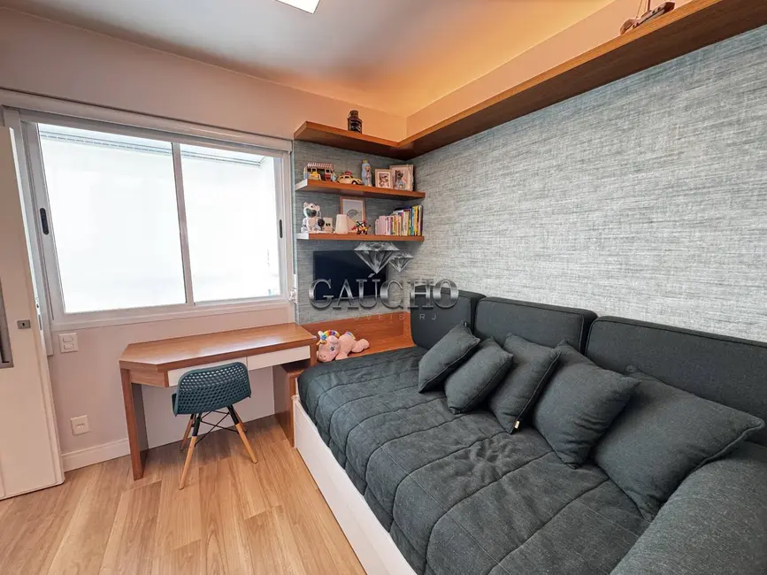 Foto 3 de Apartamento com 2 quartos à venda, 72m2 em Barra da Tijuca, Rio De Janeiro - RJ