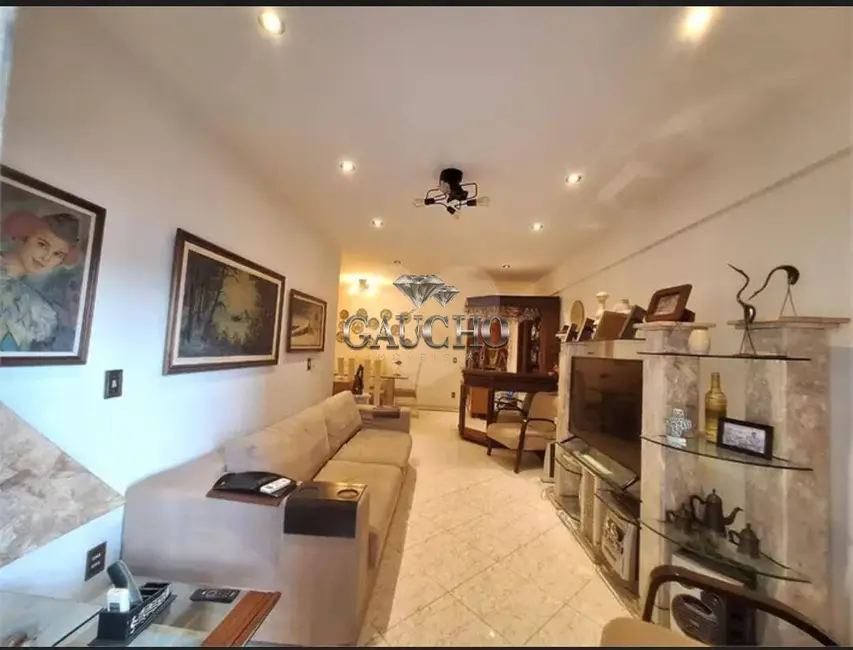 Apartamento com 3 quartos à venda, 133m2 em Vila Isabel, Rio De Janeiro - RJ - imagem 6 Foto 6 de Apartamento com 3 quartos à venda, 133m2 em Vila Isabel, Rio De Janeiro - RJ