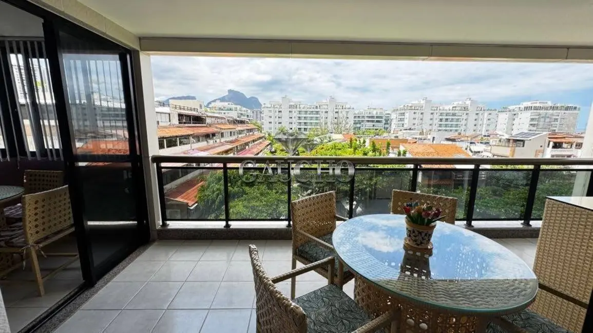 Foto 2 de Apartamento com 3 quartos à venda, 133m2 em Barra da Tijuca, Rio De Janeiro - RJ