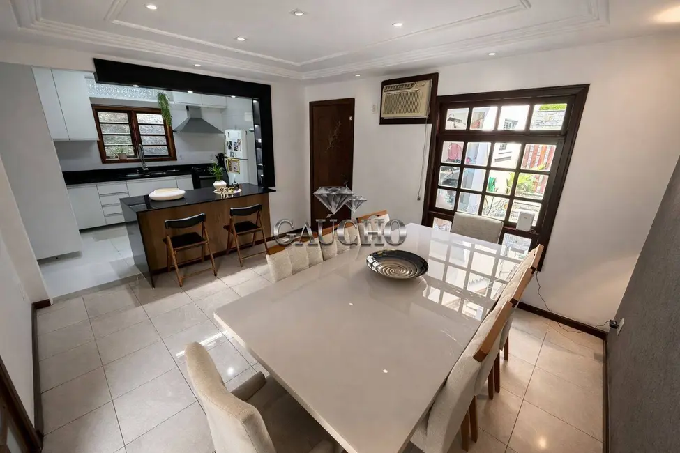 Foto 12 de Casa com 5 quartos à venda, 369m2 em Jacarepaguá, Rio De Janeiro - RJ