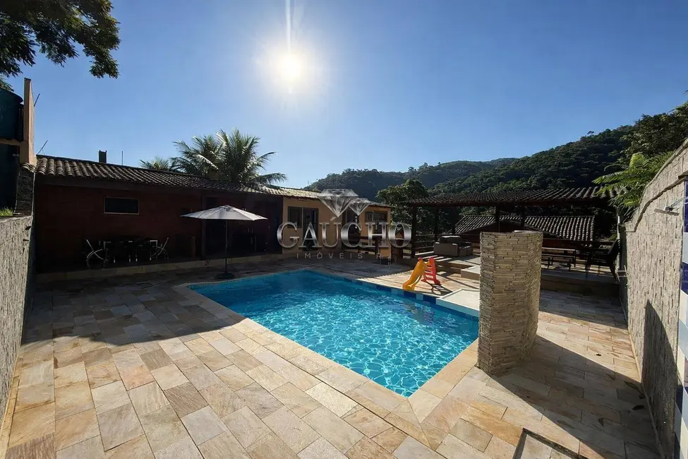 Foto 2 de Casa com 5 quartos à venda, 369m2 em Jacarepaguá, Rio De Janeiro - RJ