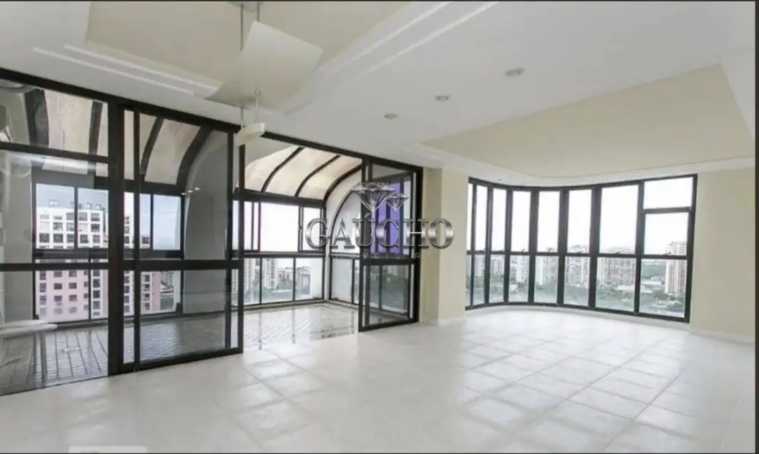 Apartamento com 3 quartos para alugar, 200m2 em Barra da Tijuca, Rio De Janeiro - RJ - imagem 1 Foto 1 de Apartamento com 3 quartos para alugar, 200m2 em Barra da Tijuca, Rio De Janeiro - RJ
