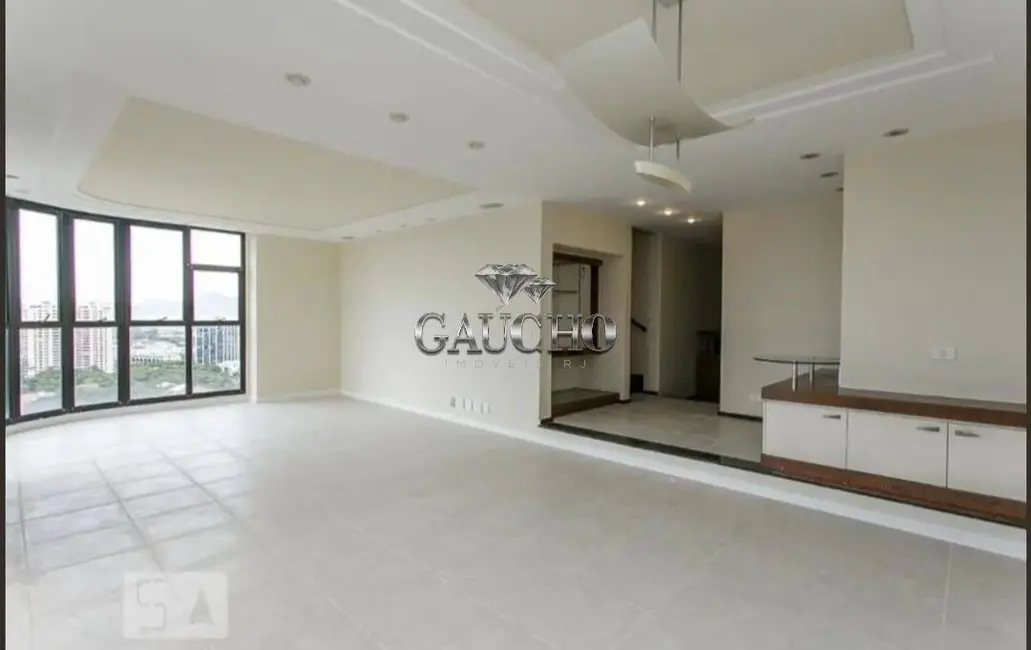 Apartamento com 3 quartos para alugar, 200m2 em Barra da Tijuca, Rio De Janeiro - RJ - imagem 3 Foto 3 de Apartamento com 3 quartos para alugar, 200m2 em Barra da Tijuca, Rio De Janeiro - RJ