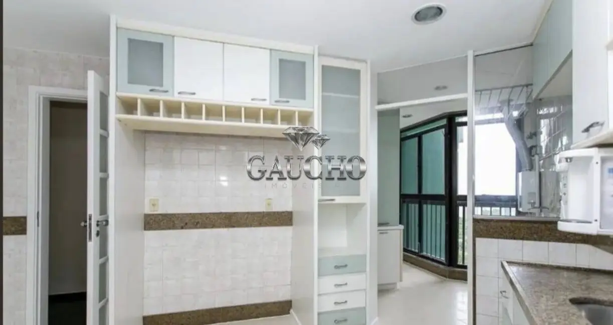 Apartamento com 3 quartos para alugar, 200m2 em Barra da Tijuca, Rio De Janeiro - RJ - imagem 9 Foto 9 de Apartamento com 3 quartos para alugar, 200m2 em Barra da Tijuca, Rio De Janeiro - RJ