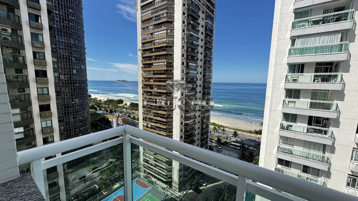 Foto 2 de Apartamento com 2 quartos à venda, 72m2 em Barra da Tijuca, Rio De Janeiro - RJ