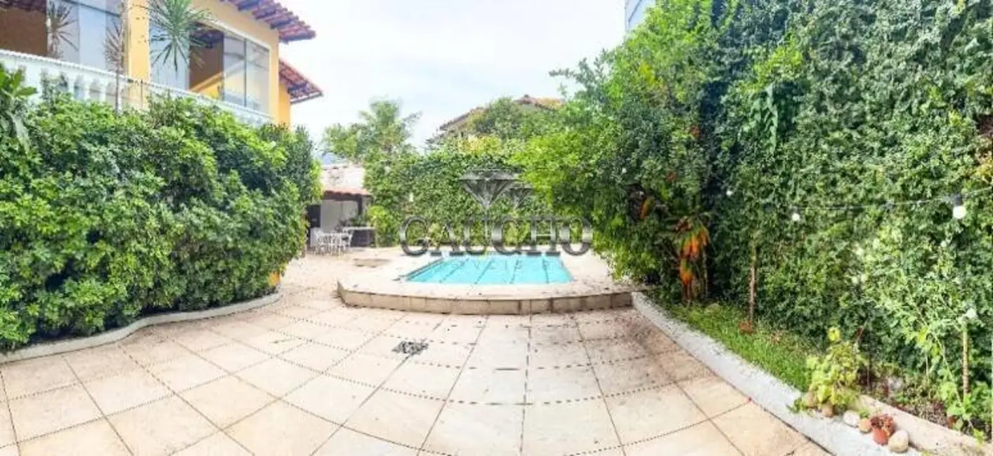 Foto 2 de Casa com 6 quartos à venda e para alugar, 720m2 em Barra da Tijuca, Rio De Janeiro - RJ