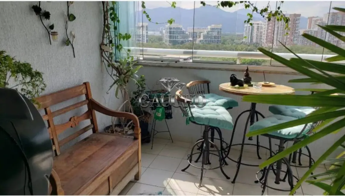 Foto 2 de Apartamento com 4 quartos à venda, 114m2 em Rio De Janeiro - RJ