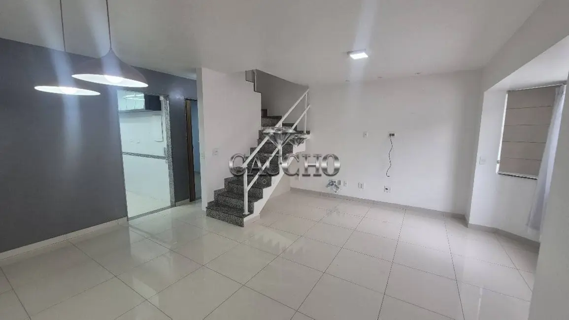 Foto 3 de Casa com 4 quartos para alugar, 120m2 em Taquara, Rio De Janeiro - RJ
