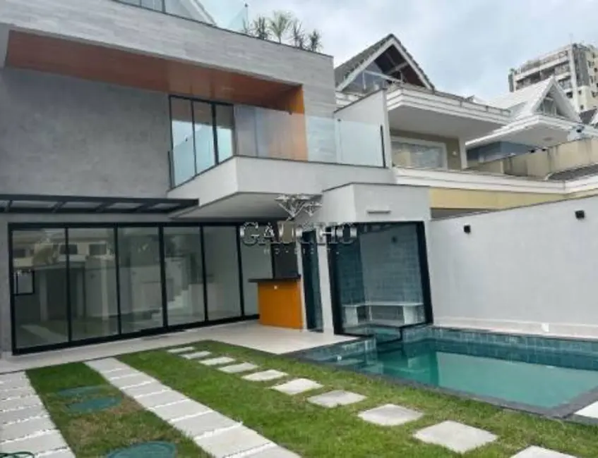 Foto 1 de Casa com 3 quartos à venda e para alugar, 350m2 em Recreio dos Bandeirantes, Rio De Janeiro - RJ