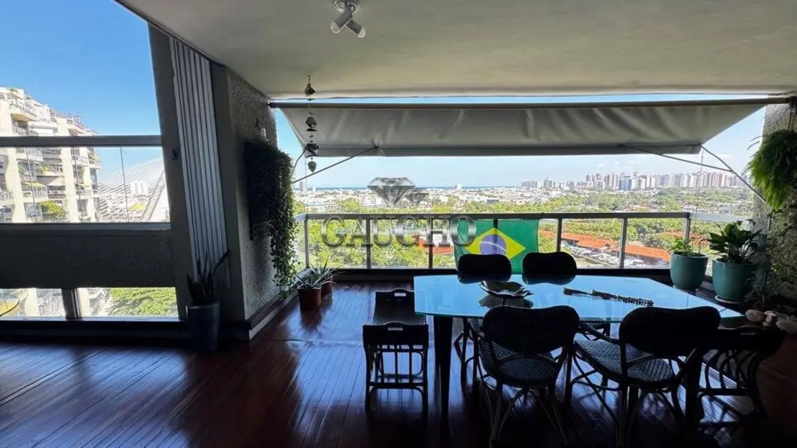 Apartamento com 4 quartos à venda, 204m2 em Itanhangá, Rio De Janeiro - RJ - imagem 9 Foto 9 de Apartamento com 4 quartos à venda, 204m2 em Itanhangá, Rio De Janeiro - RJ