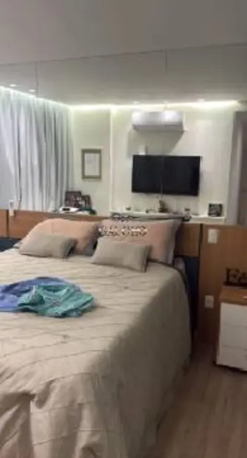 Foto 8 de Apartamento com 4 quartos à venda, 160m2 em Rio De Janeiro - RJ