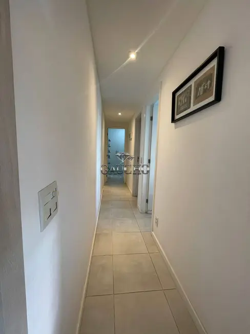 Apartamento com 3 quartos à venda, 107m2 em Barra da Tijuca, Rio De Janeiro - RJ - imagem 2 Foto 2 de Apartamento com 3 quartos à venda, 107m2 em Barra da Tijuca, Rio De Janeiro - RJ