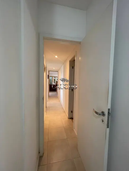 Apartamento com 3 quartos à venda, 107m2 em Barra da Tijuca, Rio De Janeiro - RJ - imagem 8 Foto 8 de Apartamento com 3 quartos à venda, 107m2 em Barra da Tijuca, Rio De Janeiro - RJ