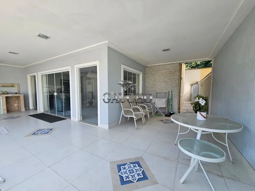 Foto 5 de Casa com 5 quartos à venda e para alugar, 320m2 em Vargem Grande, Rio De Janeiro - RJ