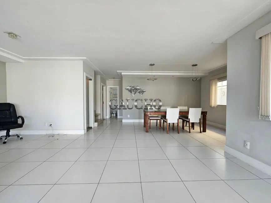 Foto 9 de Casa com 5 quartos à venda e para alugar, 320m2 em Vargem Grande, Rio De Janeiro - RJ