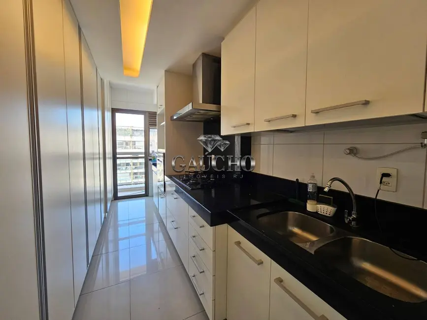 Cobertura com 4 quartos à venda e para alugar, 198m2 em Recreio dos Bandeirantes, Rio De Janeiro - RJ - imagem 6 Foto 6 de Cobertura com 4 quartos à venda e para alugar, 198m2 em Recreio dos Bandeirantes, Rio De Janeiro - RJ