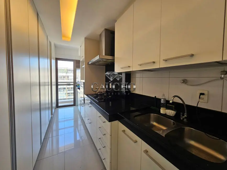 Cobertura com 4 quartos à venda e para alugar, 198m2 em Recreio dos Bandeirantes, Rio De Janeiro - RJ - imagem 7 Foto 7 de Cobertura com 4 quartos à venda e para alugar, 198m2 em Recreio dos Bandeirantes, Rio De Janeiro - RJ