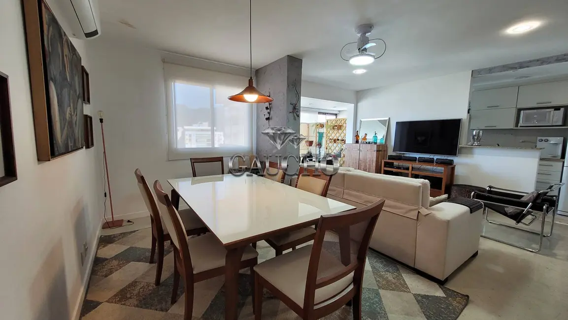 Cobertura com 4 quartos à venda, 150m2 em Rio De Janeiro - RJ - imagem 5 Foto 5 de Cobertura com 4 quartos à venda, 150m2 em Rio De Janeiro - RJ