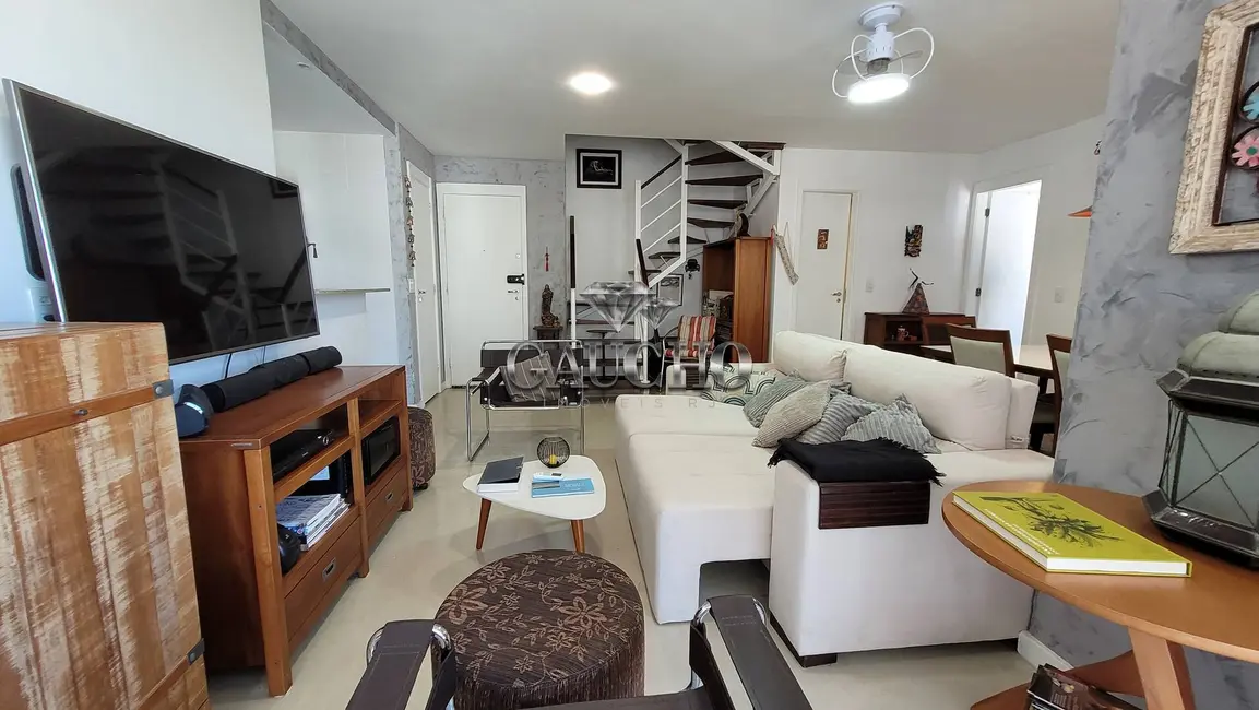 Cobertura com 4 quartos à venda, 150m2 em Rio De Janeiro - RJ - imagem 8 Foto 8 de Cobertura com 4 quartos à venda, 150m2 em Rio De Janeiro - RJ