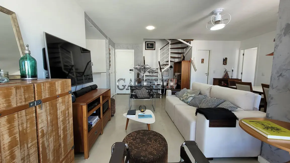 Cobertura com 4 quartos à venda, 150m2 em Rio De Janeiro - RJ - imagem 2 Foto 2 de Cobertura com 4 quartos à venda, 150m2 em Rio De Janeiro - RJ