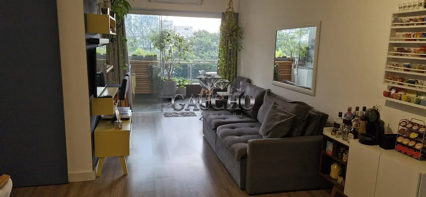 Apartamento com 1 quarto à venda, 76m2 em Barra da Tijuca, Rio De Janeiro - RJ - imagem 1 Foto 1 de Apartamento com 1 quarto à venda, 76m2 em Barra da Tijuca, Rio De Janeiro - RJ