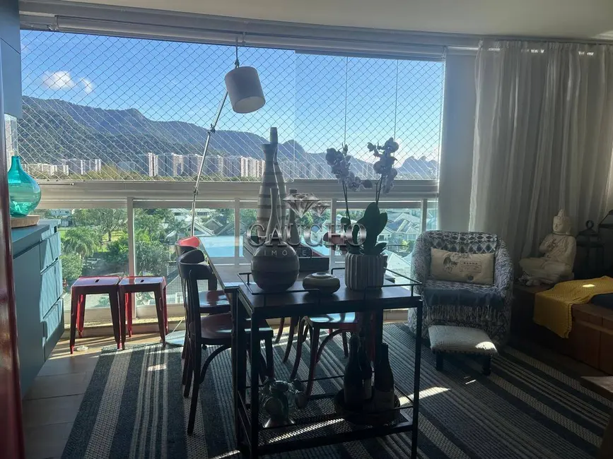 Apartamento com 4 quartos à venda, 106m2 em Barra da Tijuca, Rio De Janeiro - RJ - imagem 3 Foto 3 de Apartamento com 4 quartos à venda, 106m2 em Barra da Tijuca, Rio De Janeiro - RJ