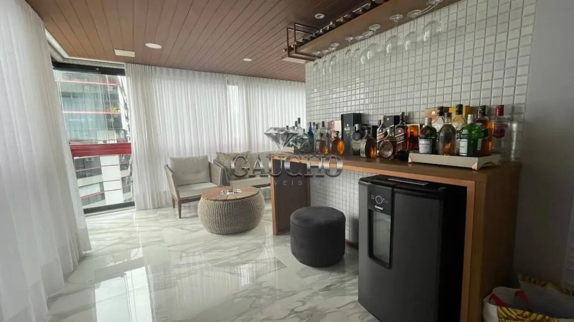 Foto 2 de Apartamento com 2 quartos à venda e para alugar, 100m2 em Barra da Tijuca, Rio De Janeiro - RJ