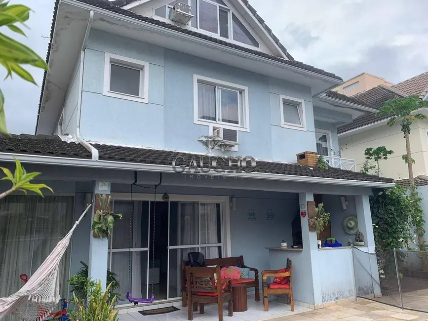 Casa com 4 quartos à venda, 200m2 em Recreio dos Bandeirantes, Rio De Janeiro - RJ - imagem 1 Foto 1 de Casa com 4 quartos à venda, 200m2 em Recreio dos Bandeirantes, Rio De Janeiro - RJ