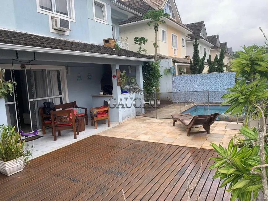 Casa com 4 quartos à venda, 200m2 em Recreio dos Bandeirantes, Rio De Janeiro - RJ - imagem 2 Foto 2 de Casa com 4 quartos à venda, 200m2 em Recreio dos Bandeirantes, Rio De Janeiro - RJ