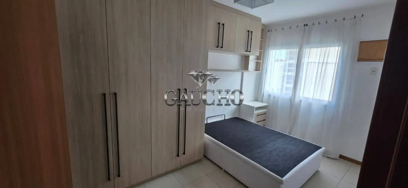 Foto 5 de Apartamento com 2 quartos para alugar, 70m2 em Rio De Janeiro - RJ